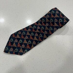 Geoffrey‎ Beene Diamond Pattern Tie in Blue and Red